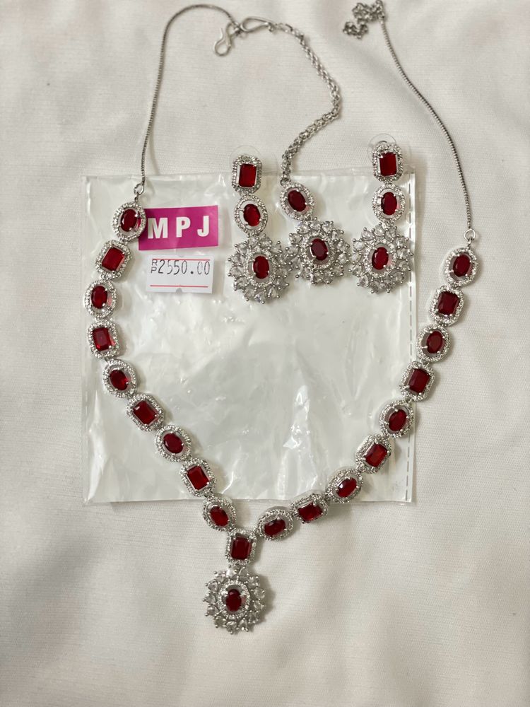 ‼️🚨Price Drop Only Today - Necklace Set