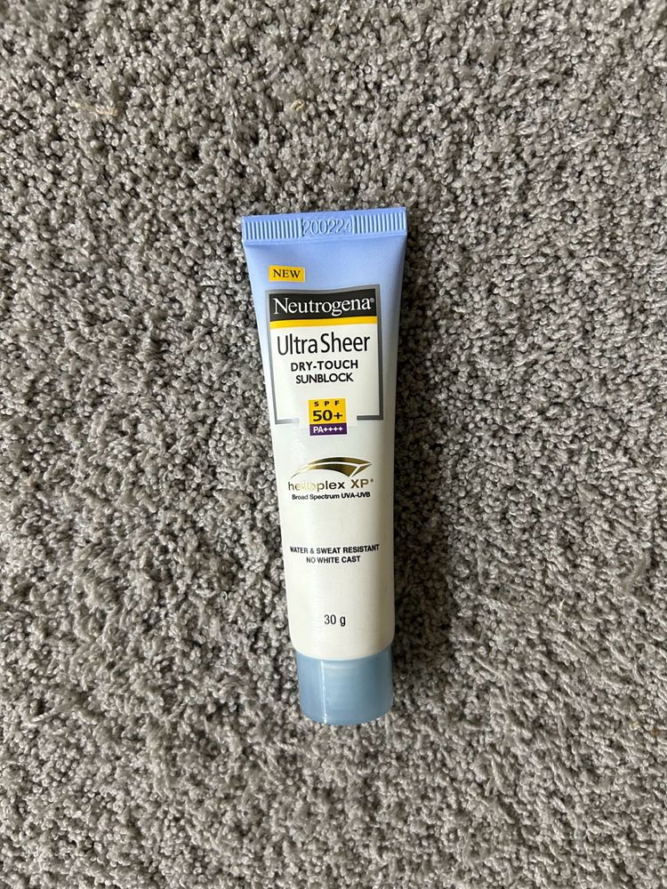 Neutrogena - Dry Touch Sunscreen