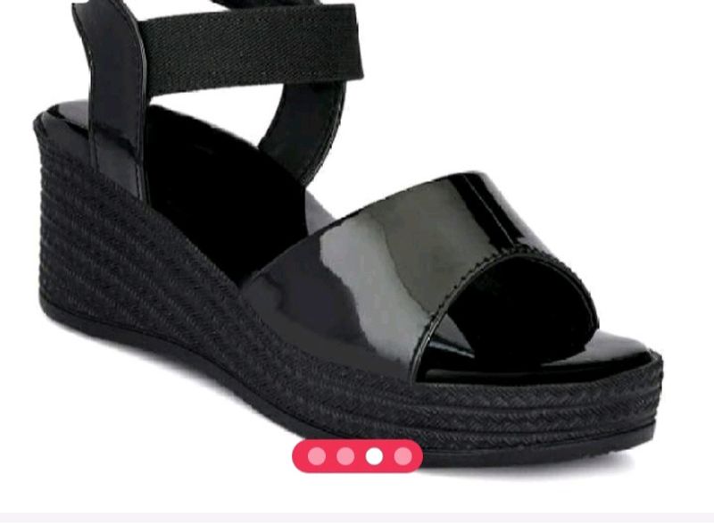 I Am Selling Ladies Sandals