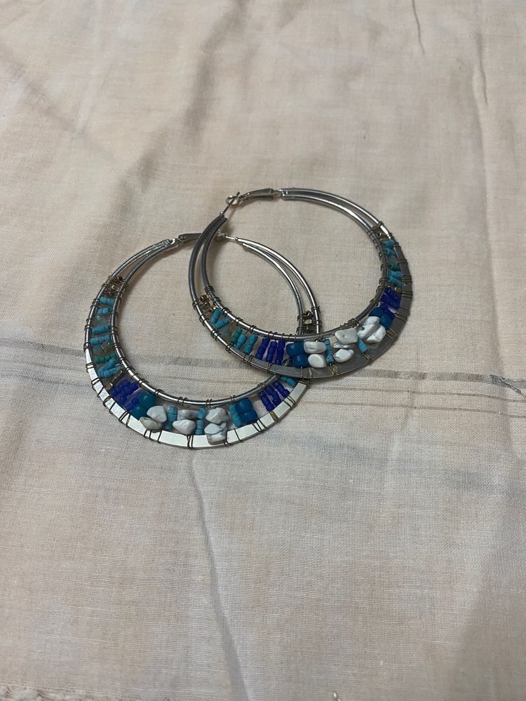 Hoop Earrings With A Twist