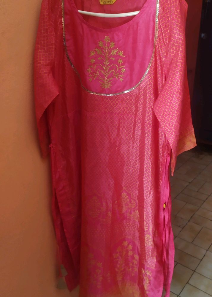 Aurelia Kurta