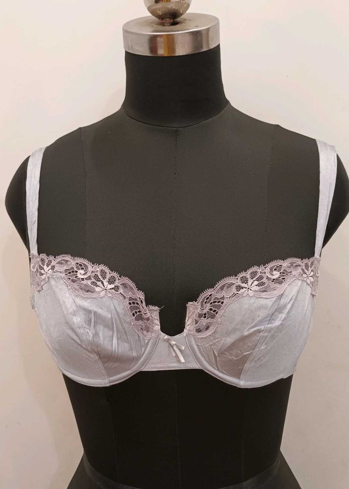 Branded Non Padded Bra 34B