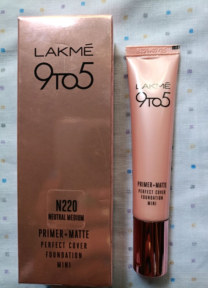 Laxme 9 to 5 Foundation- Natural Medium N220