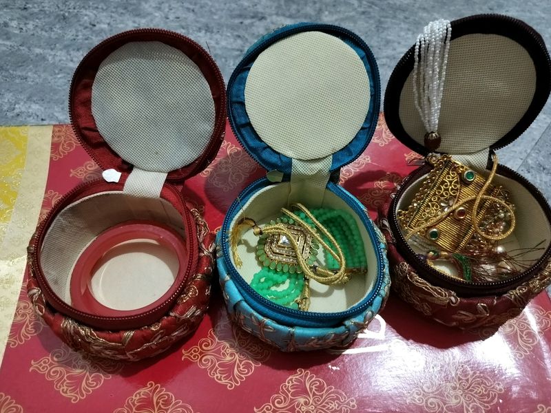 Bangle Box