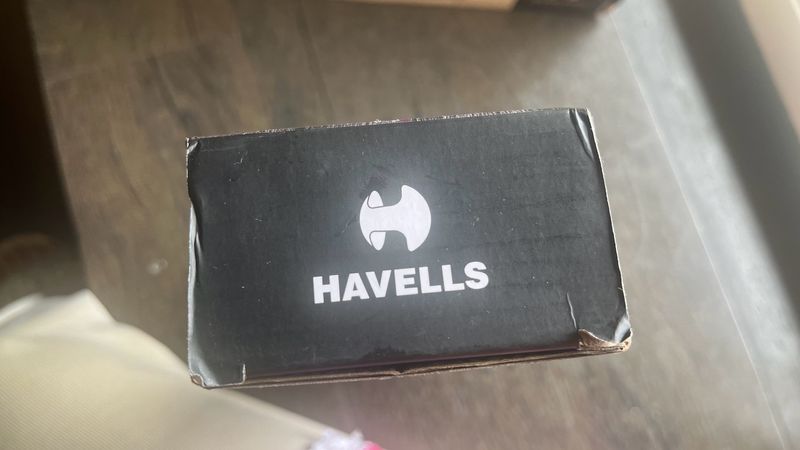 HAVELLS HAIR STRAIGHTENER