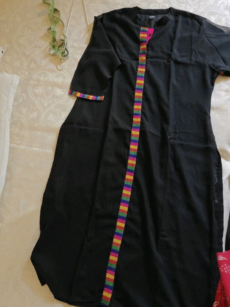 Black Kurta With Beautiful Multicolour Line