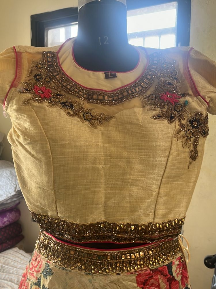 Its A Lehenga Choli Size L