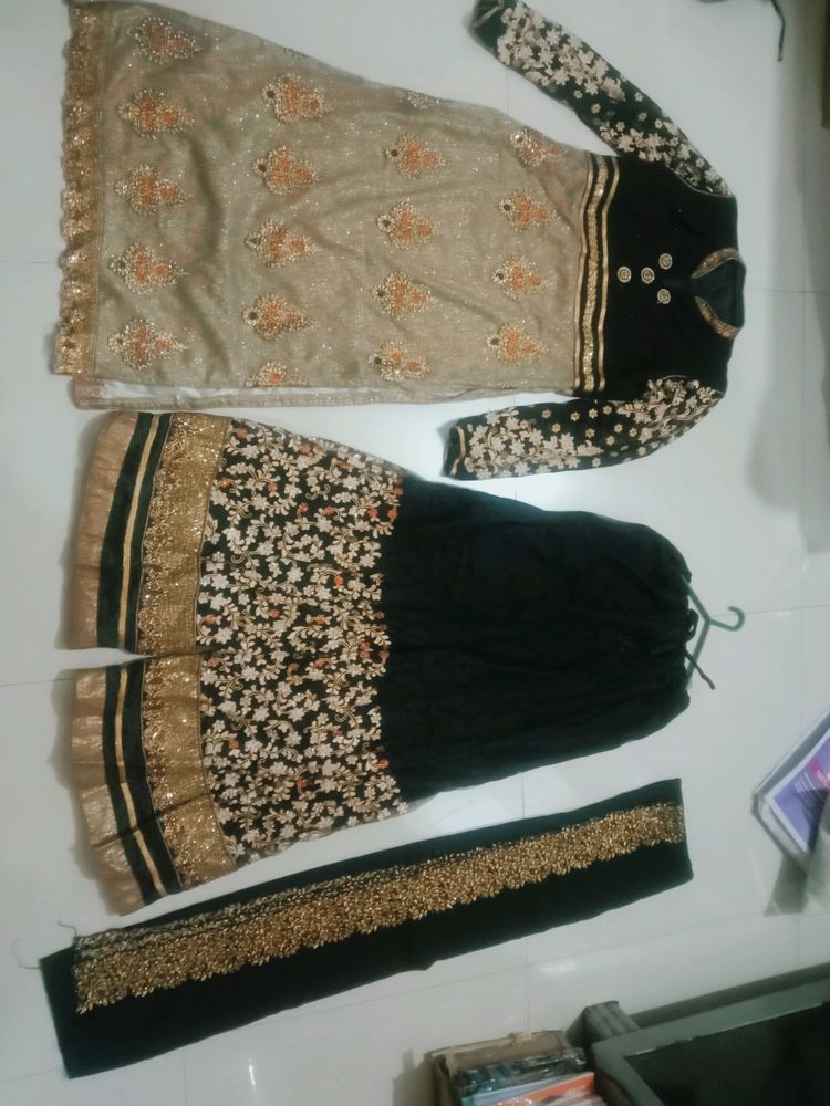 Heavy Kurti💛 And Palazzo🖤 With Dupatta Suit Set