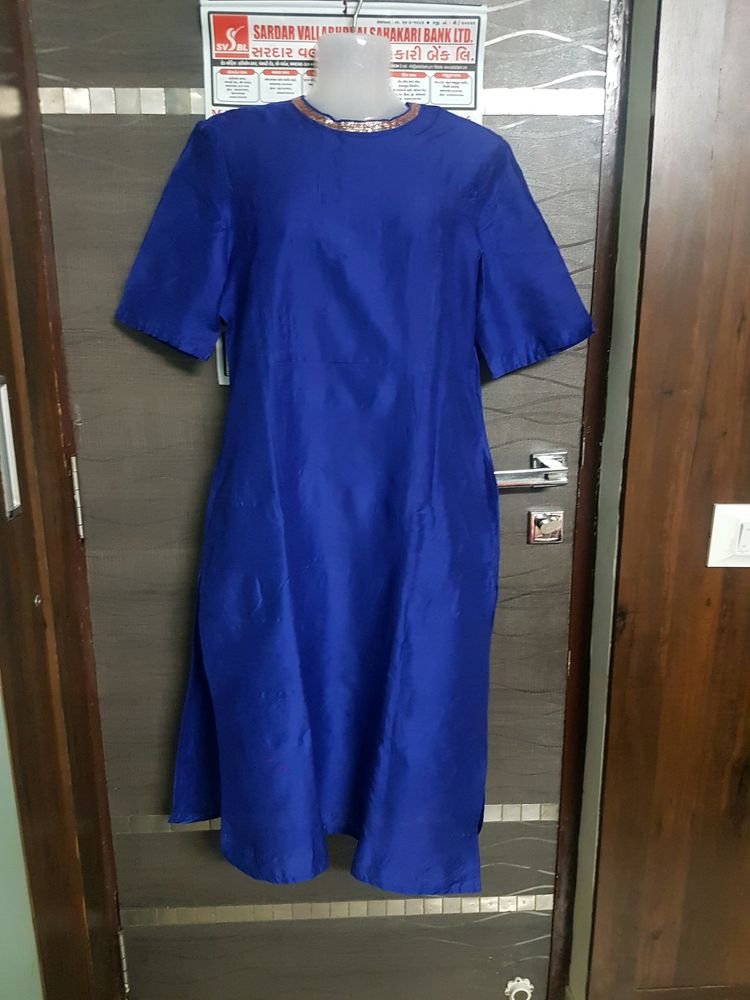 Tanasya Brand Silk Kurti With 2 Side Pockets