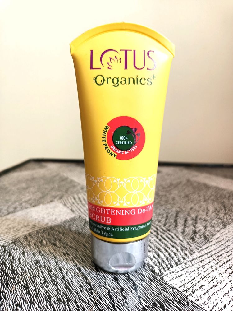 Lotus Organics Brightening De-Tan Scrub