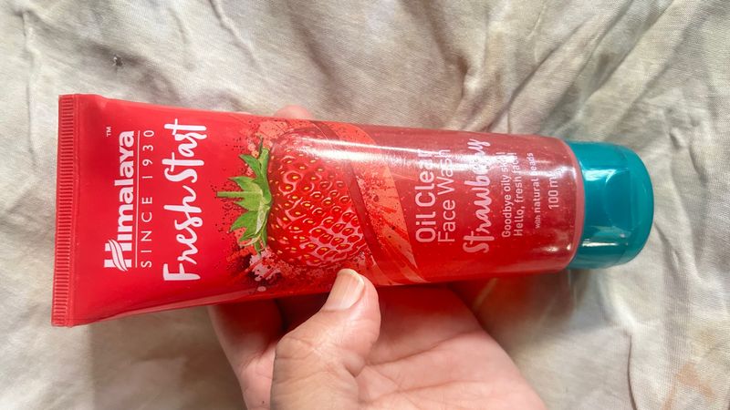 Strawberry 🍓 Beads Face Wash