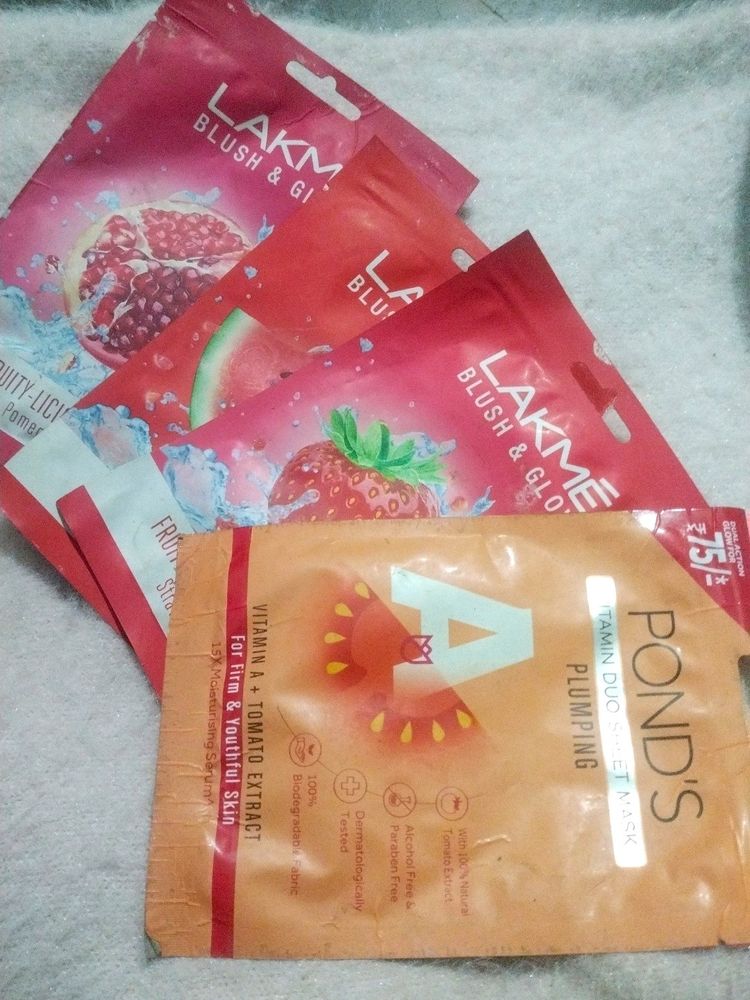 Lakme Blush And Glow Sheet Mask Combo