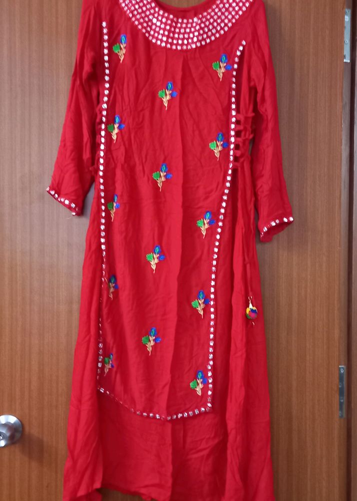 Red Kurti