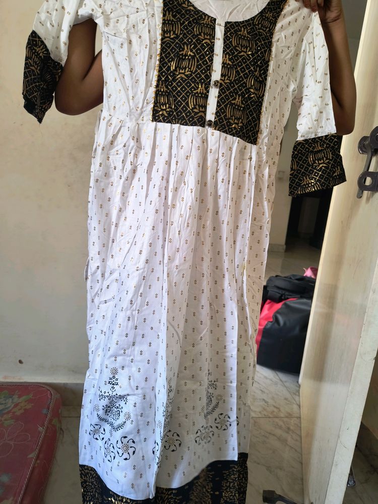 Beautiful White And Black Kurtha 🥰