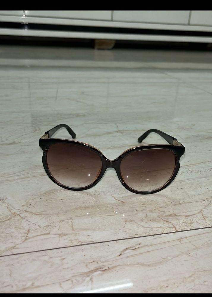 LUXURY SUNGLASSES IN AFFORDABLE PRICE.