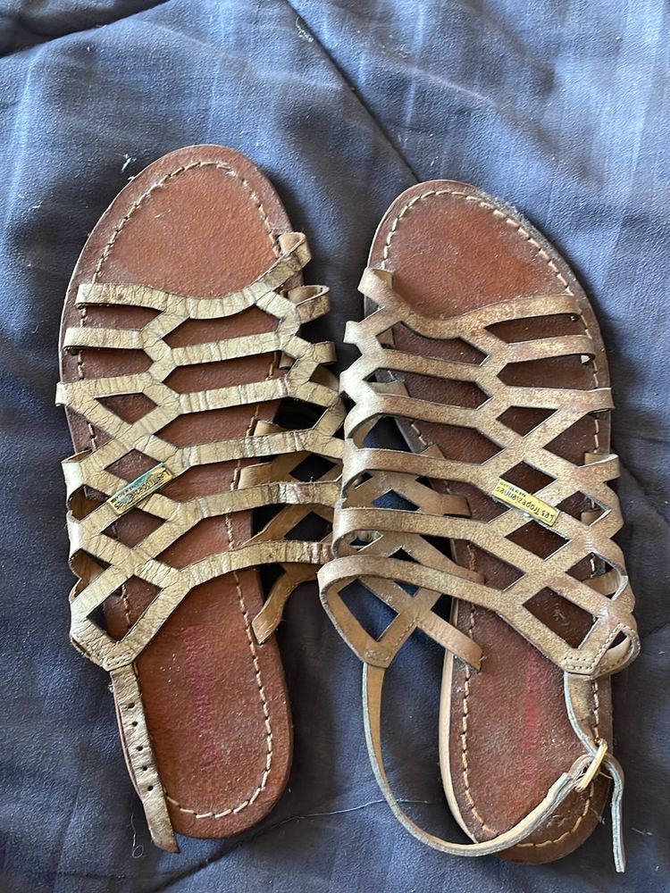 Gold Sandals size 40