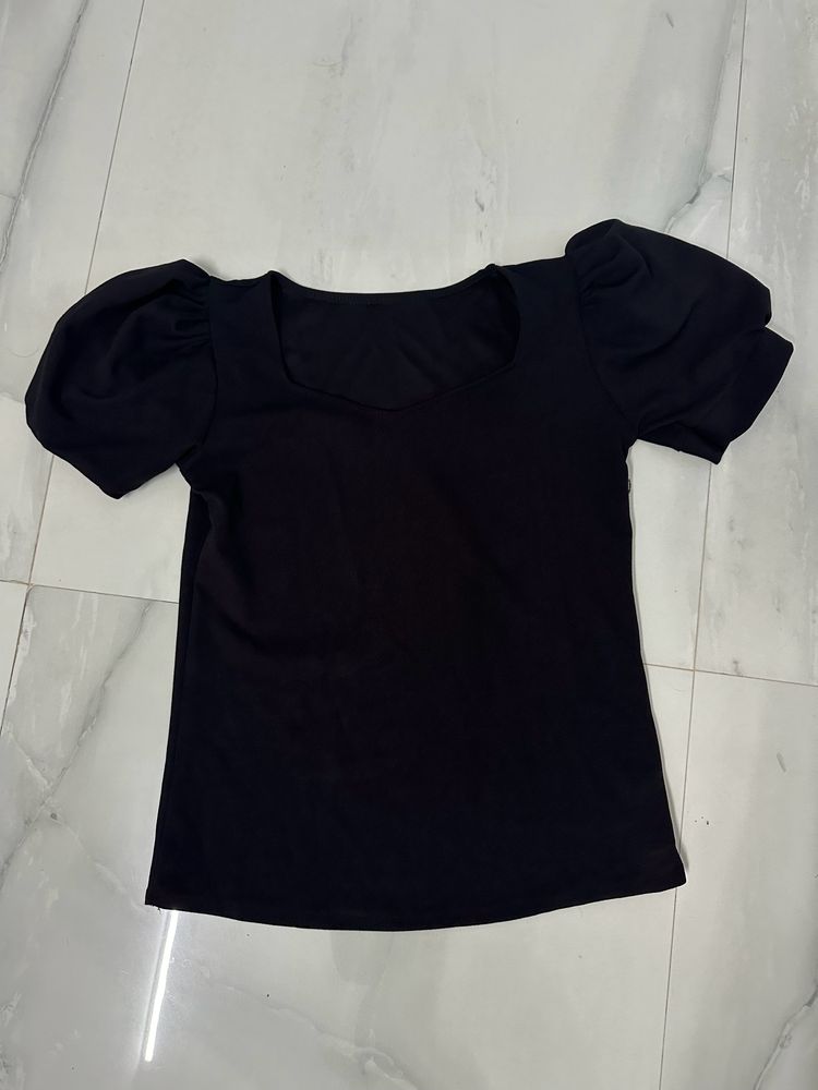 Black Casual Puff Sleeve Top