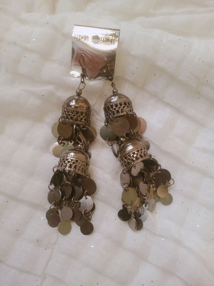 black polish jhumka