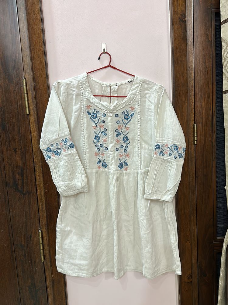 Embroidered White Tunic