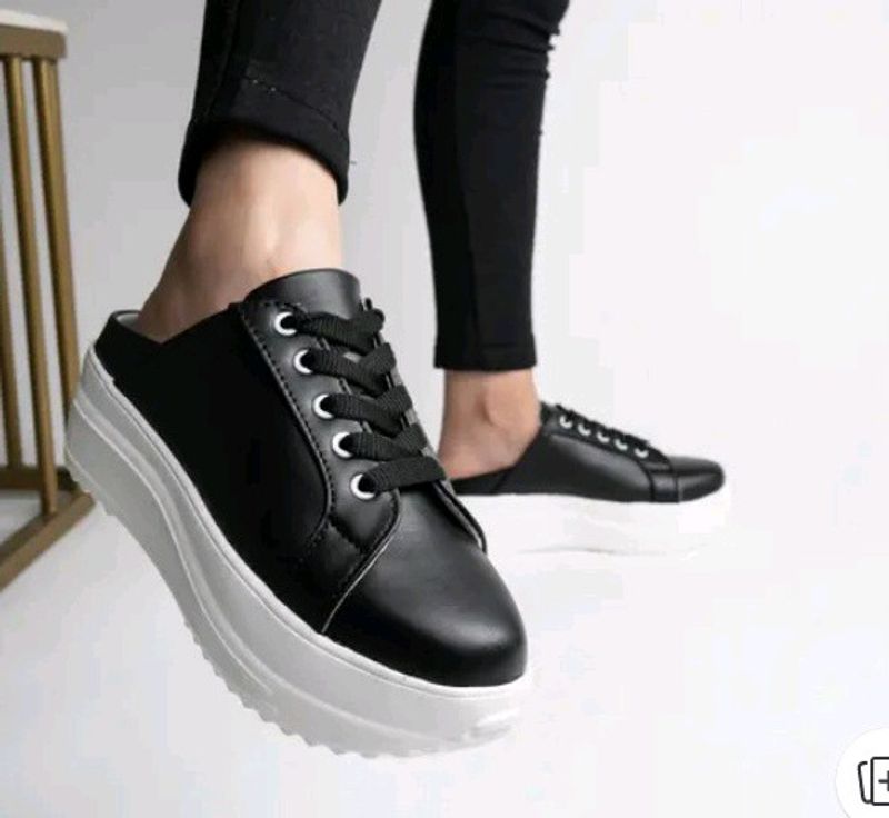 Smart Casual Sneakers