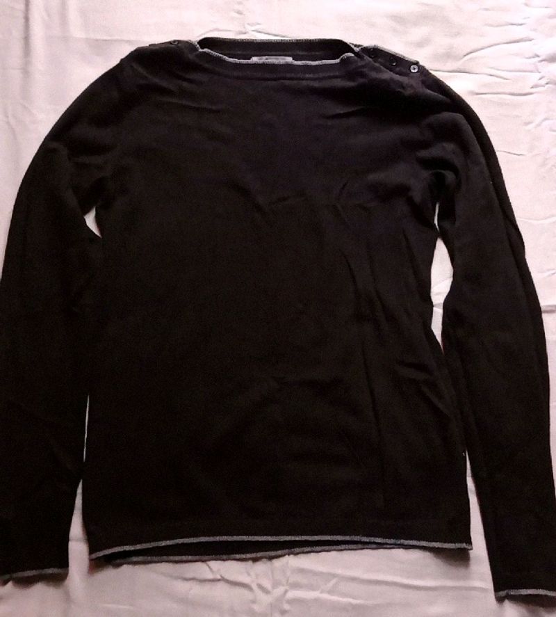 Black Boat Neck Sweatshirt