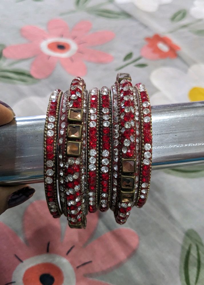 Red Bangles Set