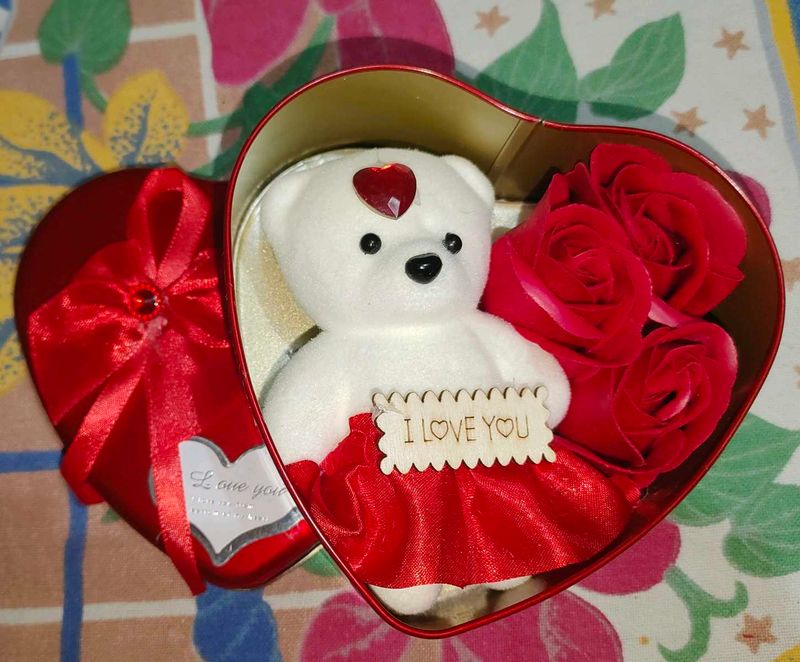 Lovely Teddy With Roses Set /Gift Item