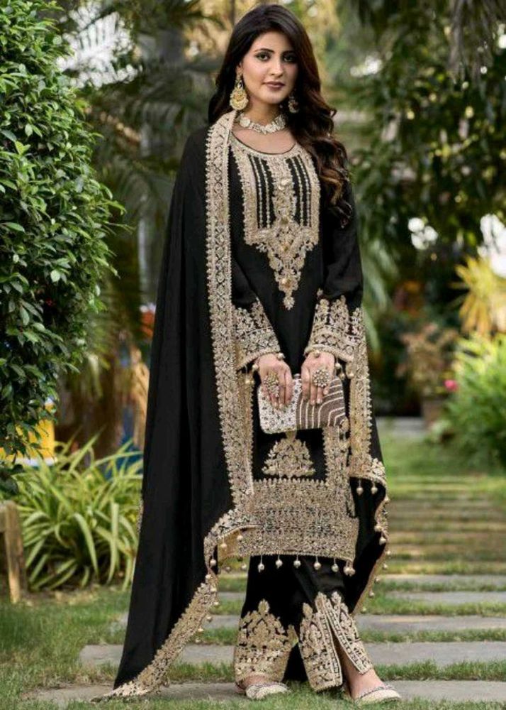 New Standard Beautiful Pakistani Poshaq Dresses Be