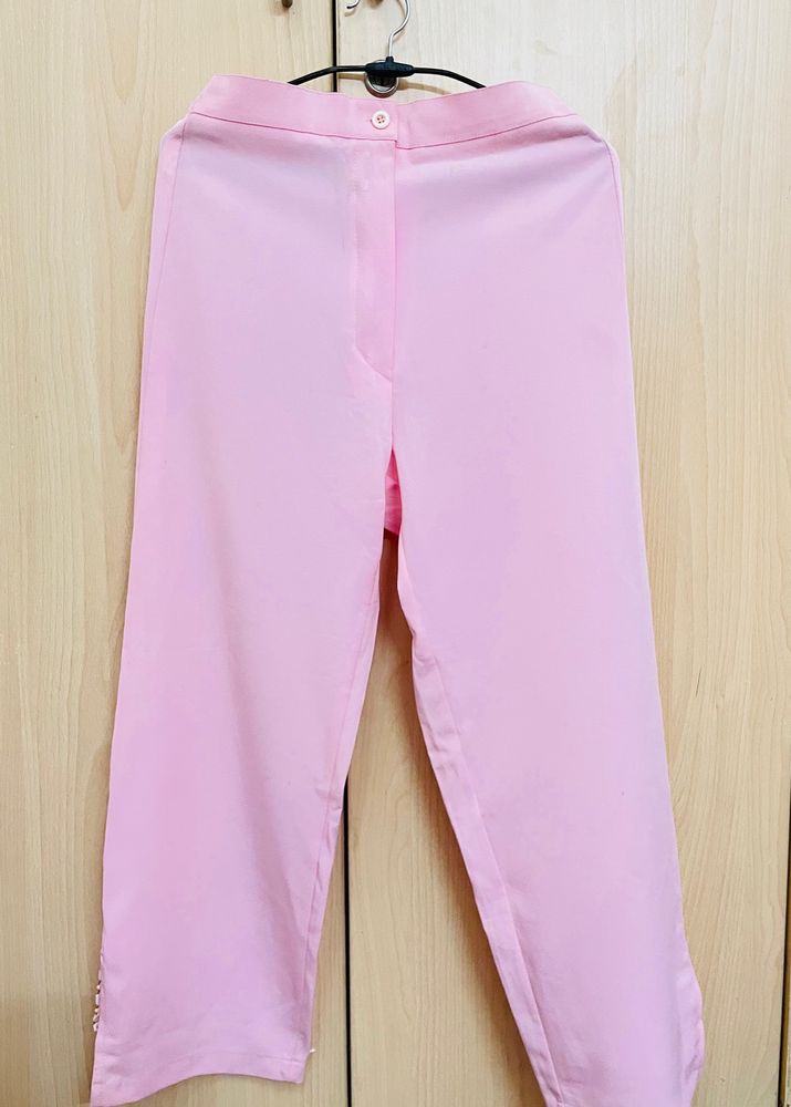 CHARMING PINK PANTS FORM WOMEN