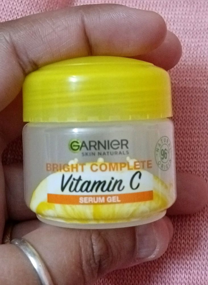 Garnier Bright Complete Vitamin C Serum