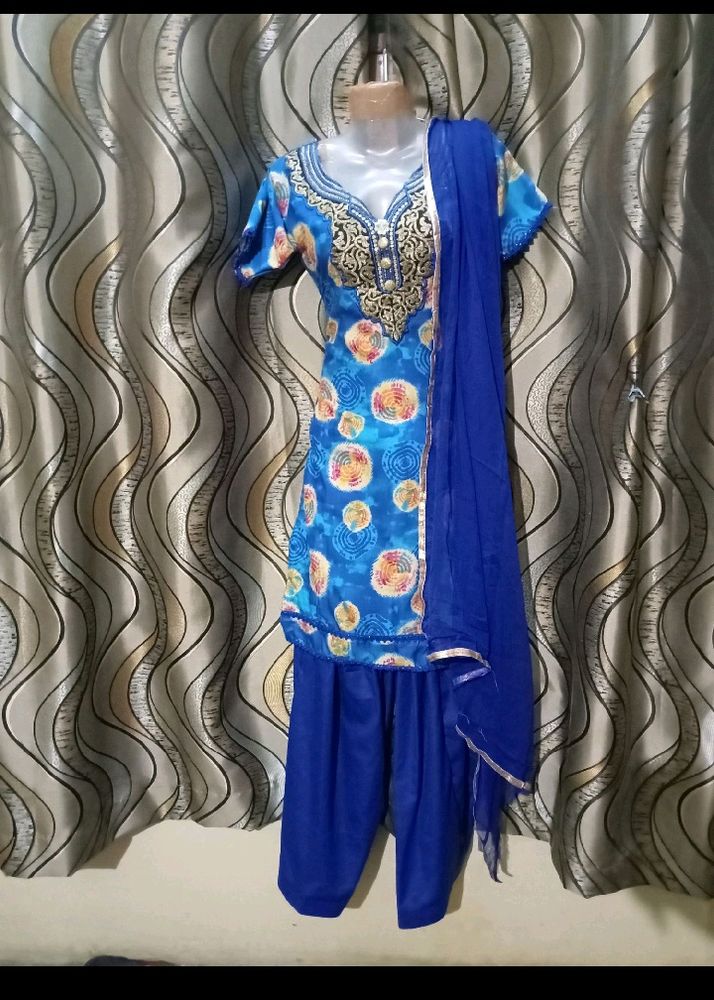 Ptiyala Suit Set