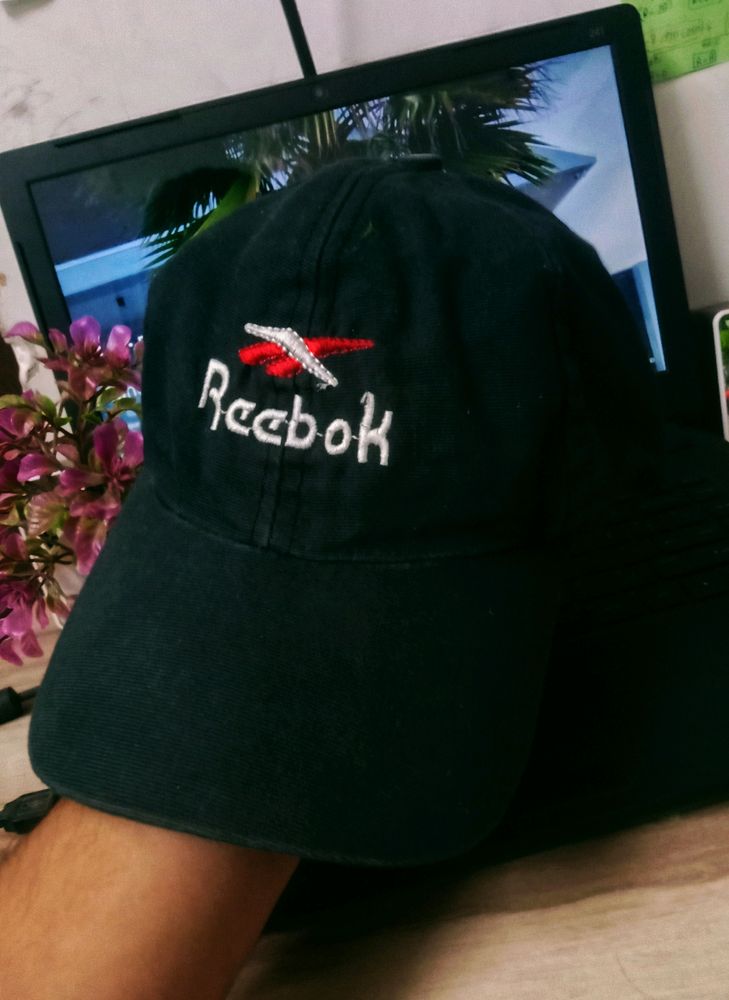 Cap🧢 Reebok