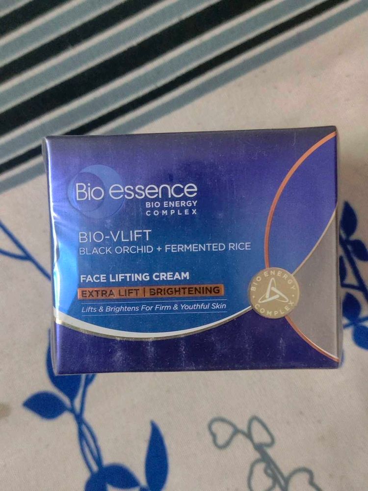 Bio Essence Face Lifting Cream