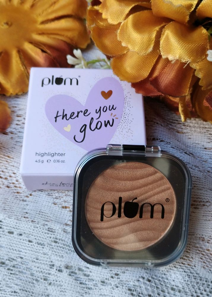 Plum Miracle Bronze Highlighter Highly Pigmented