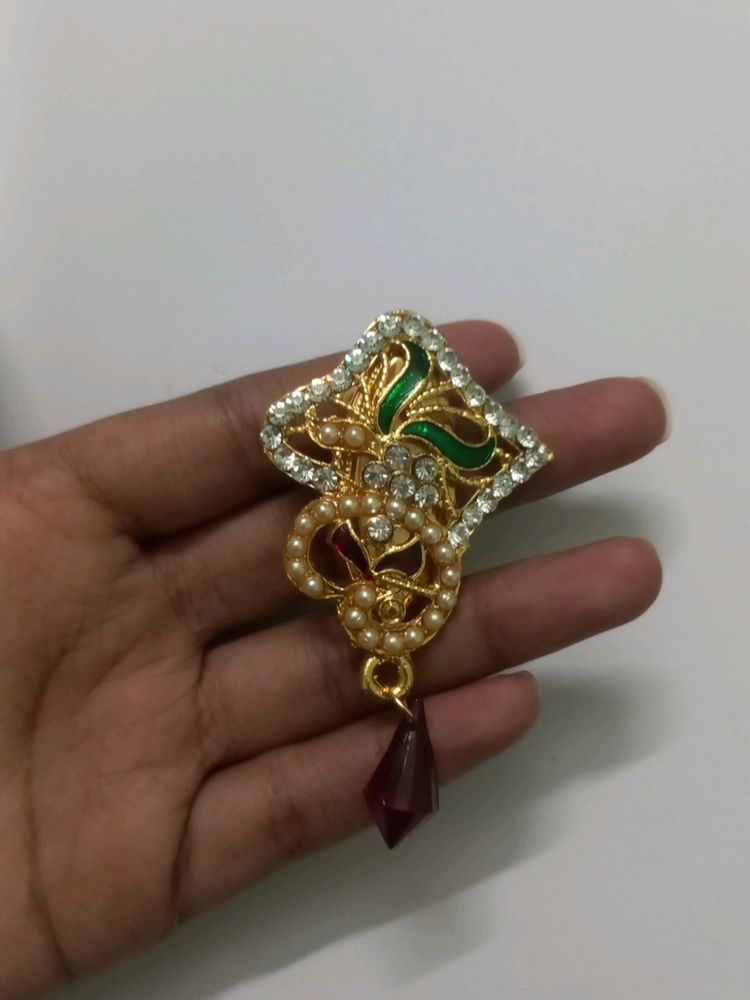 Brooch Or Saree Pin