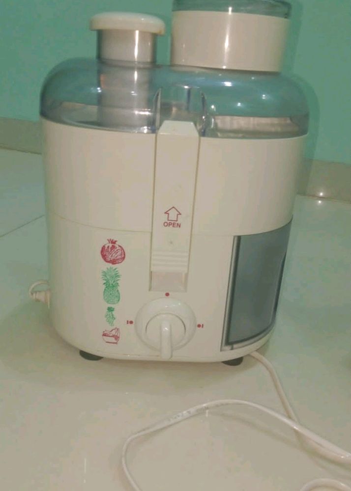 Juicer Machine