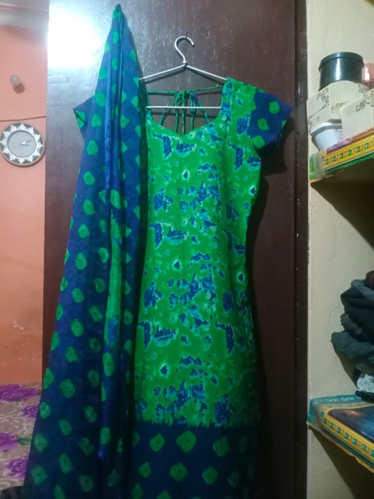 Stiched Kurta And Dupatta .