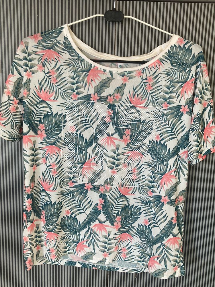 Tropical printed tshirt