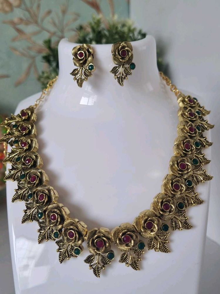 Trending Gold Plated Wedding Jewellery Set