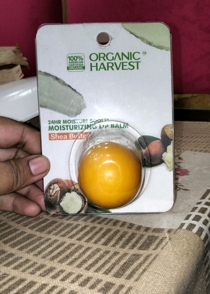 100% Organic Harvest Lipbalm