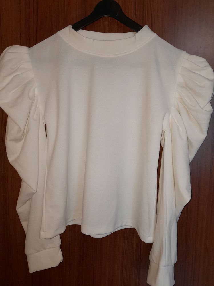 white puff sleeves top