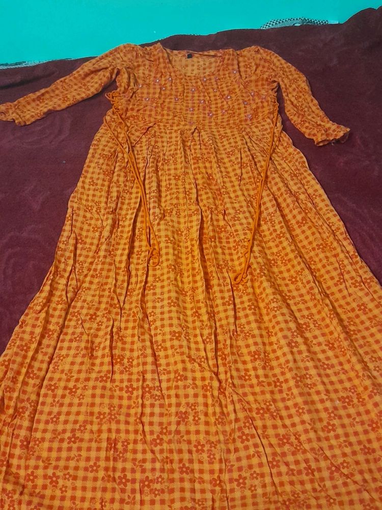 Orange Color Smooth Top With Side Threads