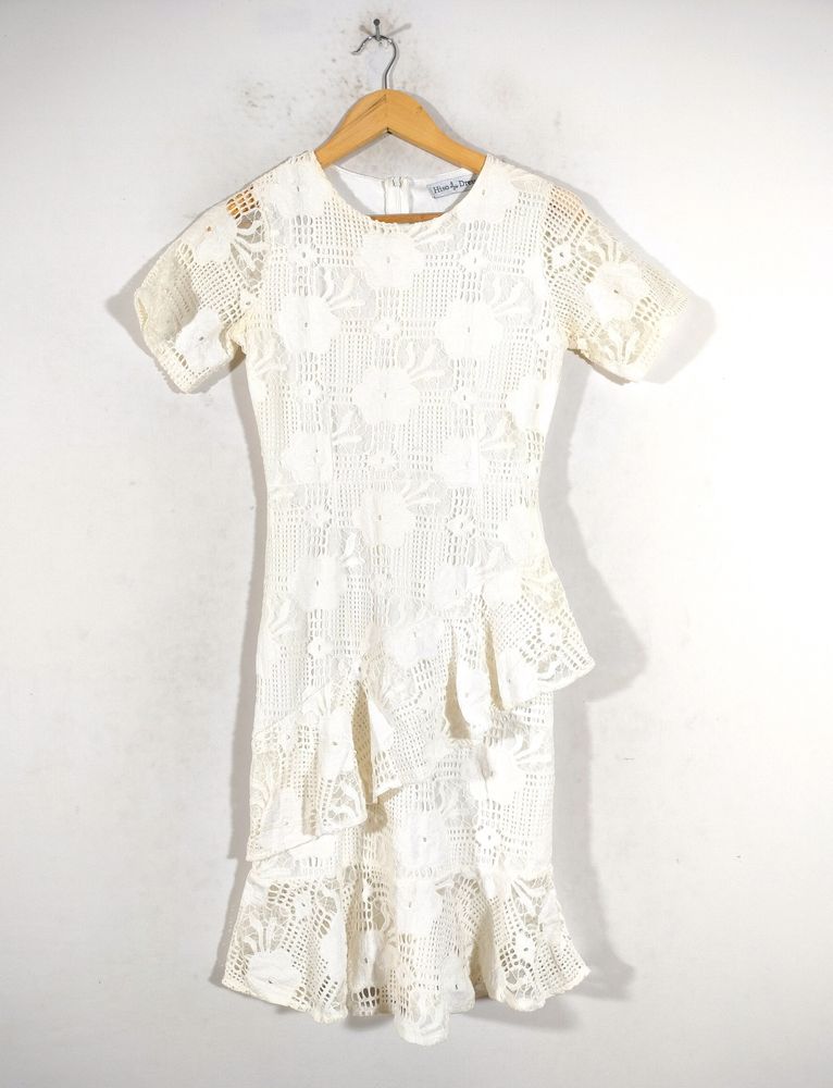 White Lace Dresses (Women's)