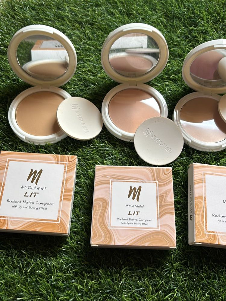 Myglamm Lit Radiant Matte Compact