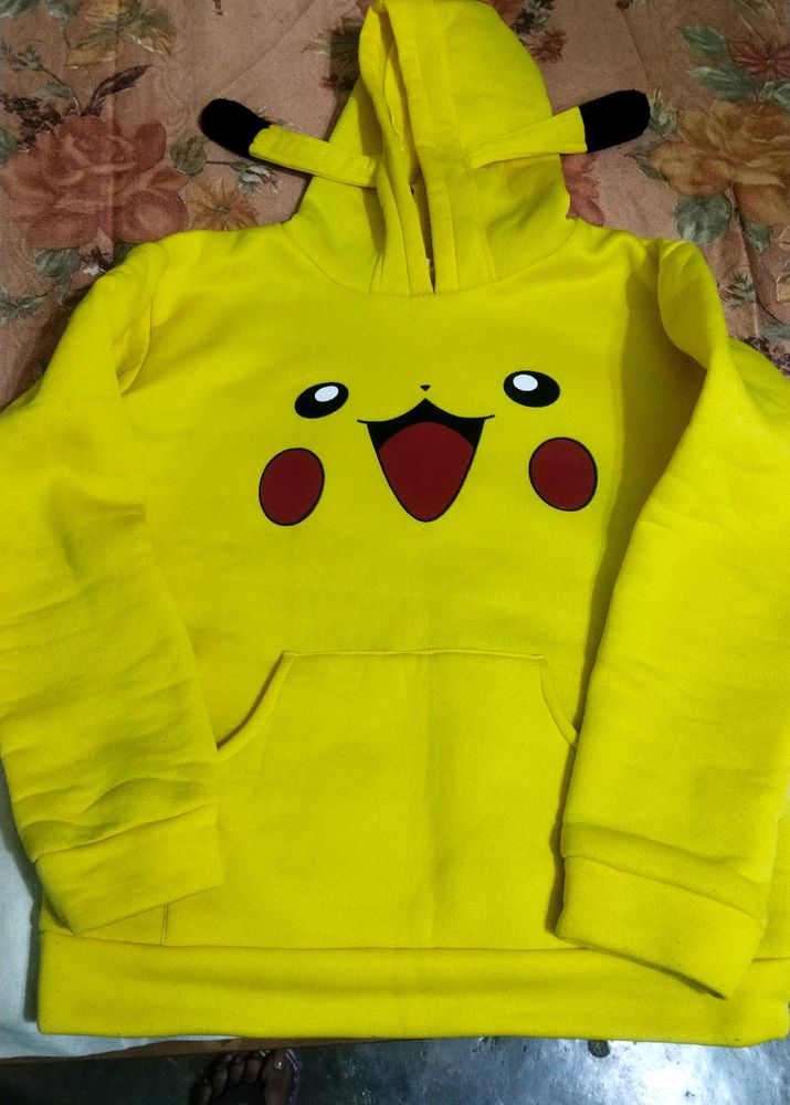 Yellow Pikachu Hoodie "L"