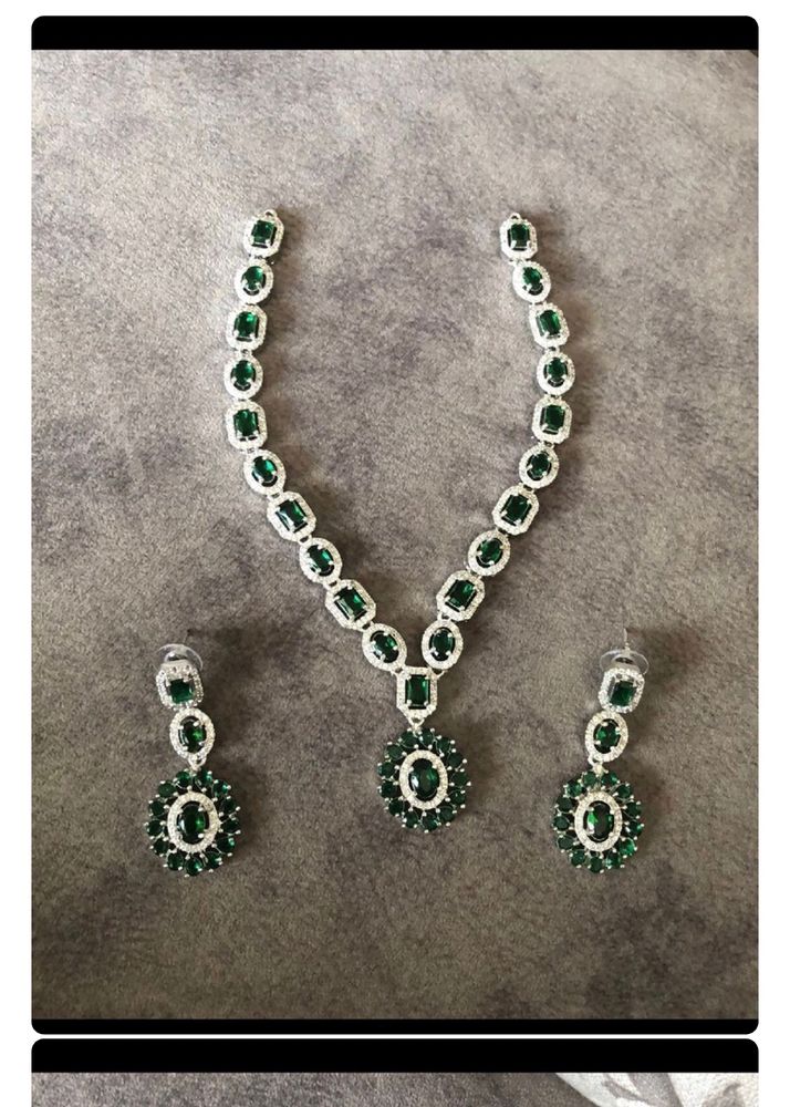 Emerald Set For 2100₹