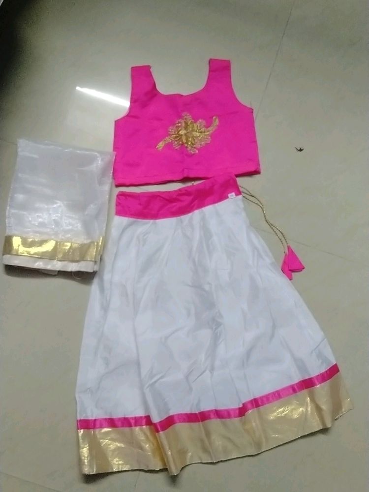 Girls Lehenga choli With Dupatta