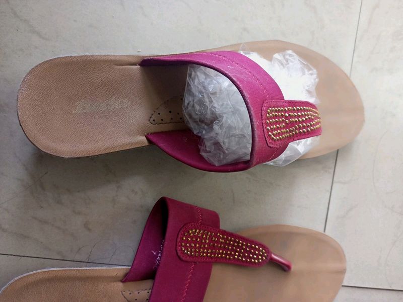 *BRANDED* BATA Stylish Slippers