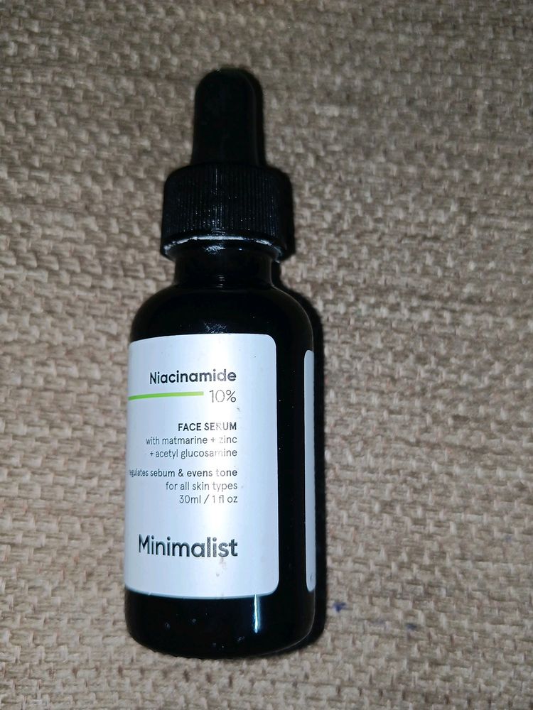 Minimalist Niacinamide Face Serum