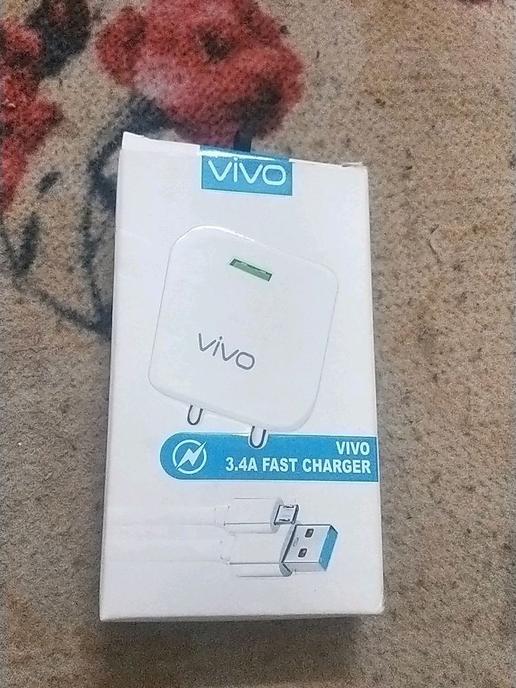 VIVO 3.4A FAST CHARGER +USB B Type Cable